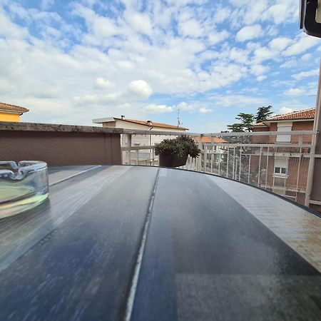 Appartamento Casa Adry Peschiera del Garda Bagian luar foto