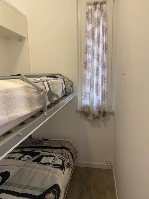 Appartamento Casa Adry Peschiera del Garda Bagian luar foto